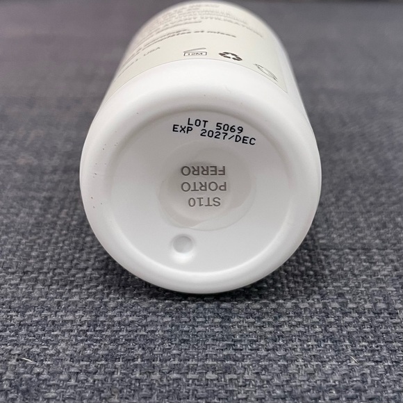 NWT ILIA Super Serum Skin Tint SPF 40 Lotion Full Size - ST10 PORTO FERRO - Picture 12 of 16